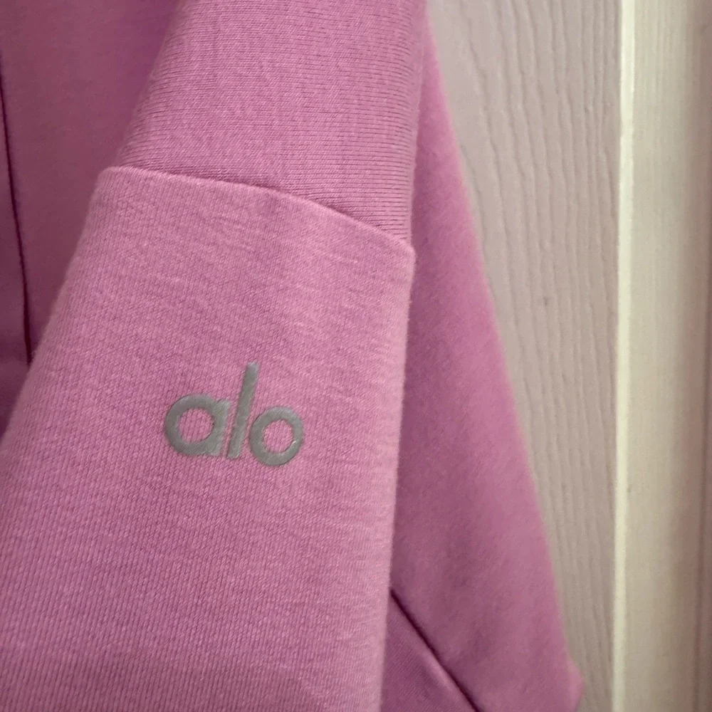 Alo Yoga Lavender Open Back Hoodie Size Small lightweight